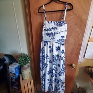 MSK. BLUE WHITE PAISLEY DRESS. OPEN BACK TIE. MAXI. NWT. LARGE